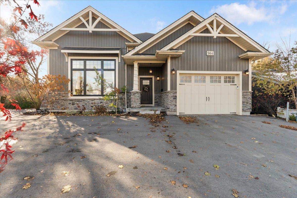 Belleville, ON K8P 4A2,564 Sidney ST