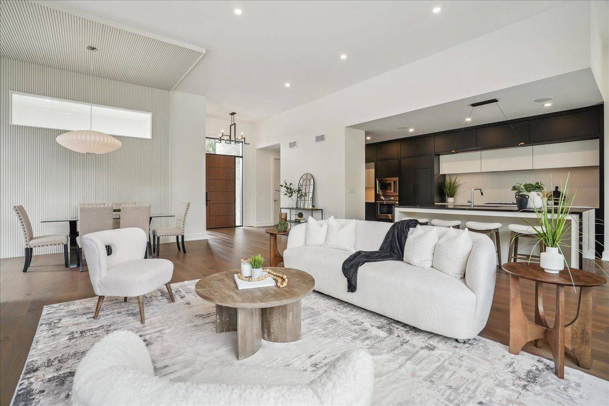 Pelham, ON L3E 0V2,1613G Lookout ST