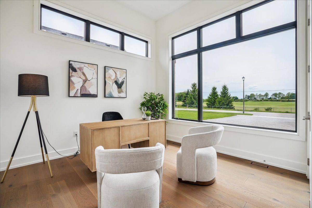 Pelham, ON L3E 0V2,1613G Lookout ST