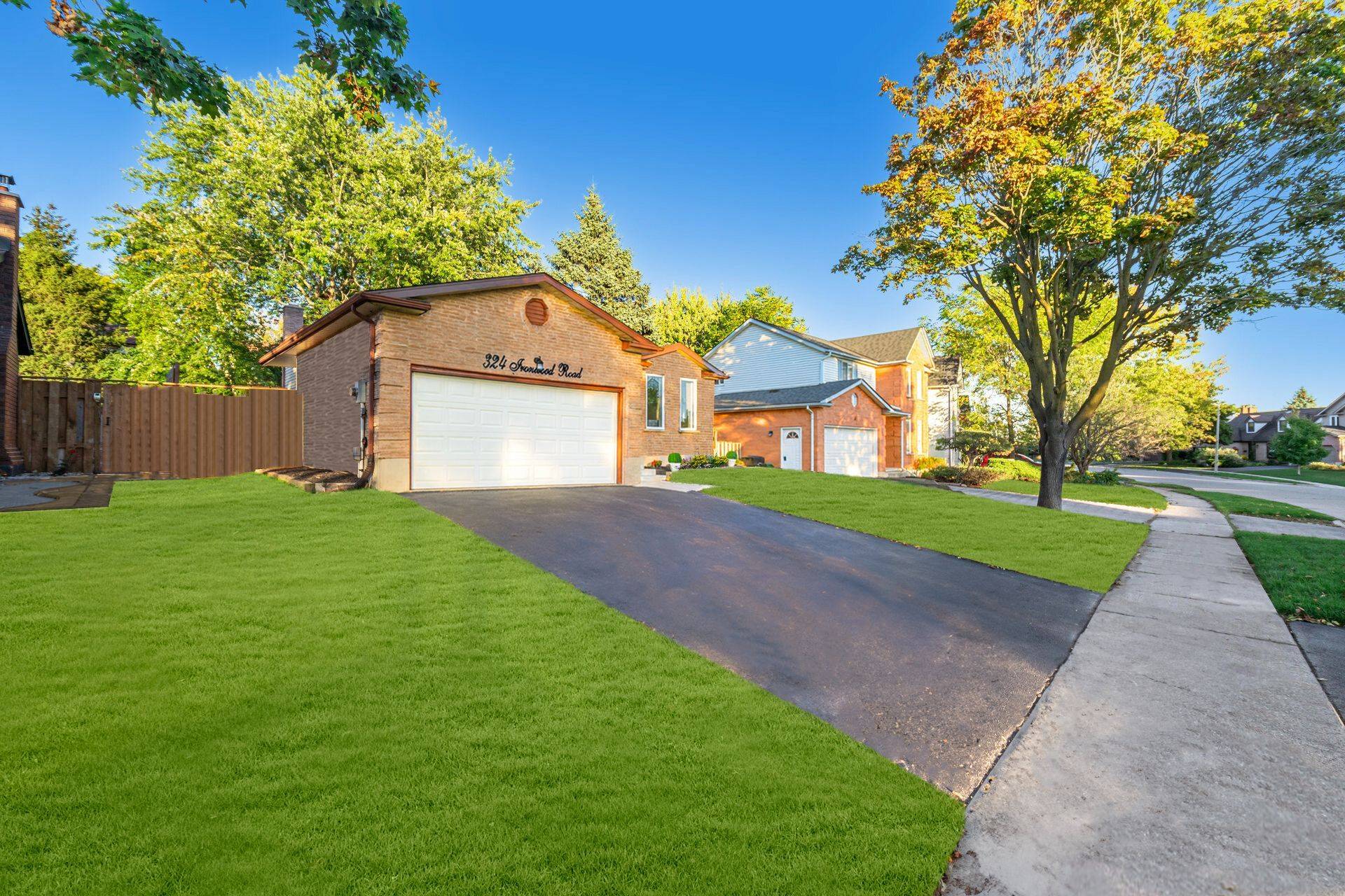 Guelph, ON N1G 3G3,324 IRONWOOD RD