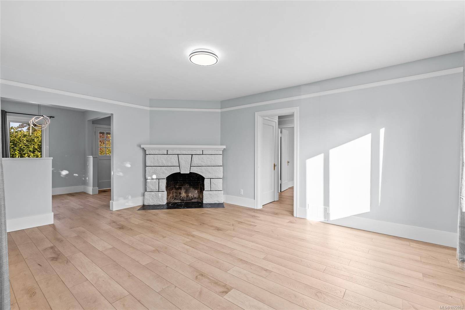 Saanich, BC V8P 4J8,3337 Kingsley St