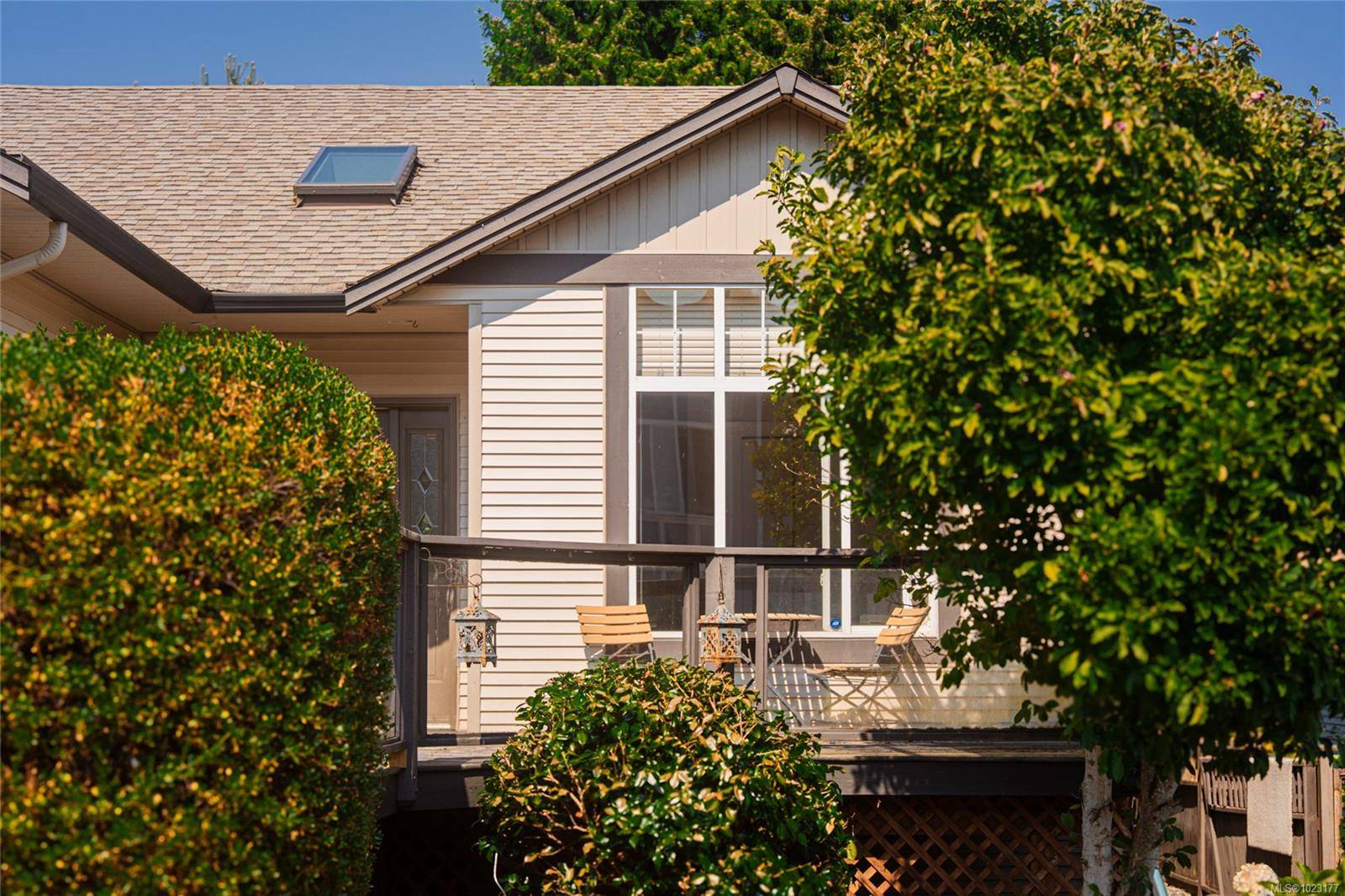 Nanaimo, BC V9R 7E2,1072 Silver Mountain Dr