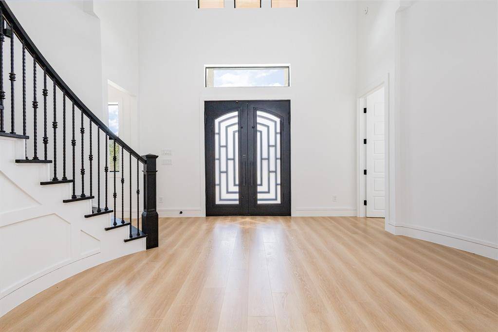 Colleyville, TX 76034,1010 W McDonwell School Road