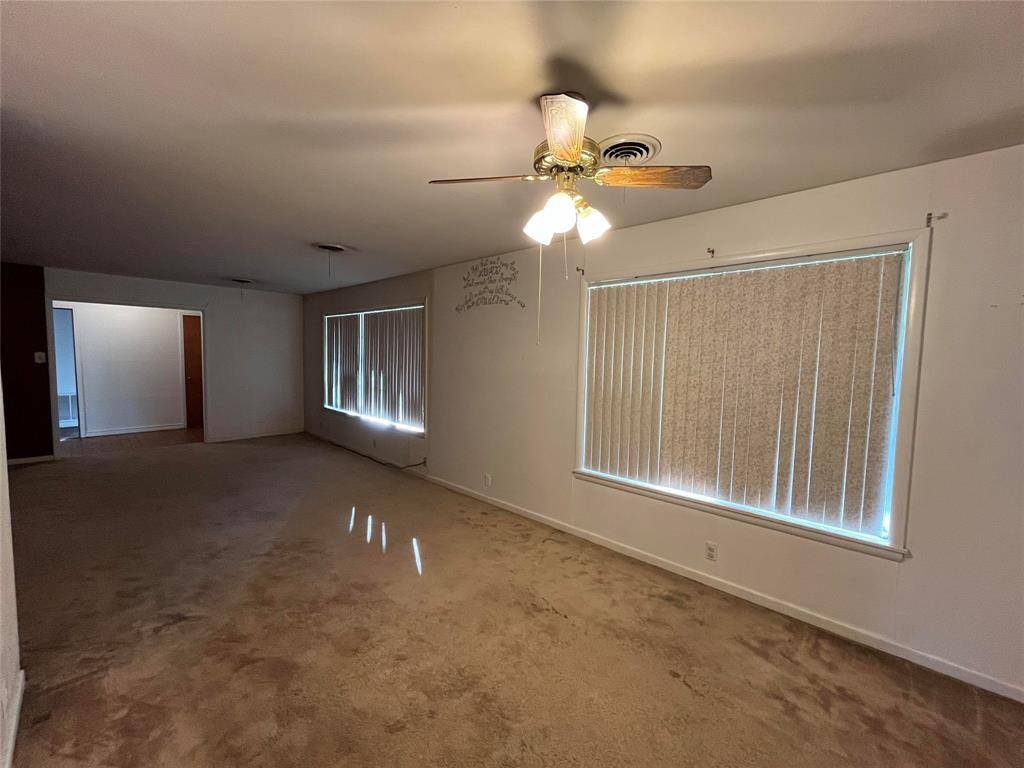 Mexia, TX 76667,817 E Holly Lane