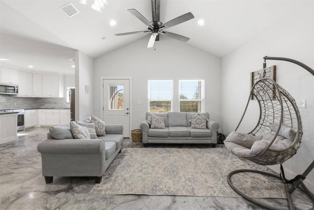 Mineral Wells, TX 76067,125 Ruidoso Way