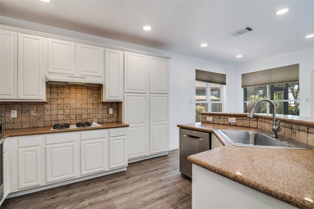 Rowlett, TX 75088,8810 Edgelake Trail