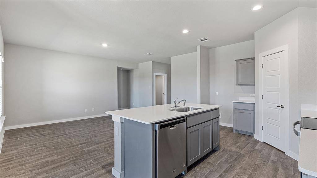 Denton, TX 76205,2520 GOLDFINCH Drive