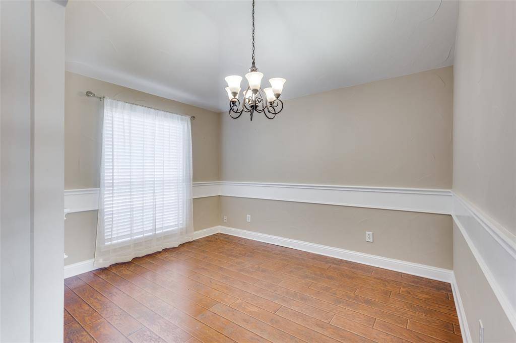 Arlington, TX 76001,730 W Lonesome Dove Trail