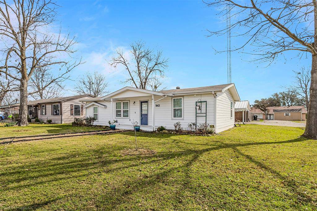 Wills Point, TX 75169,943 Gibbard Avenue