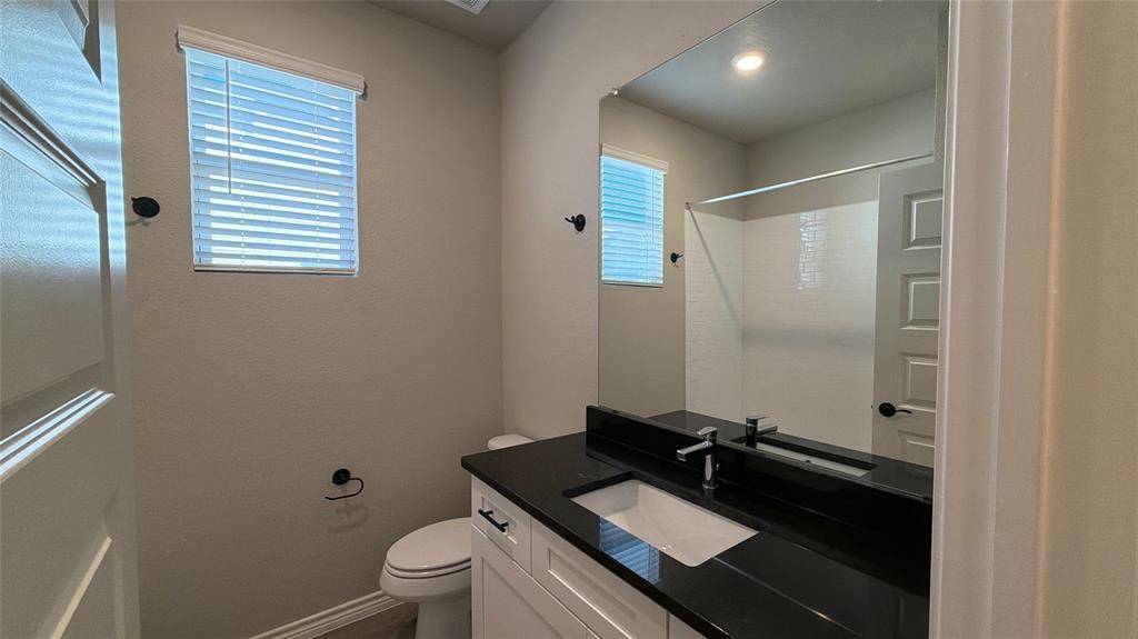 Argyle, TX 76226,732 16th Street #30