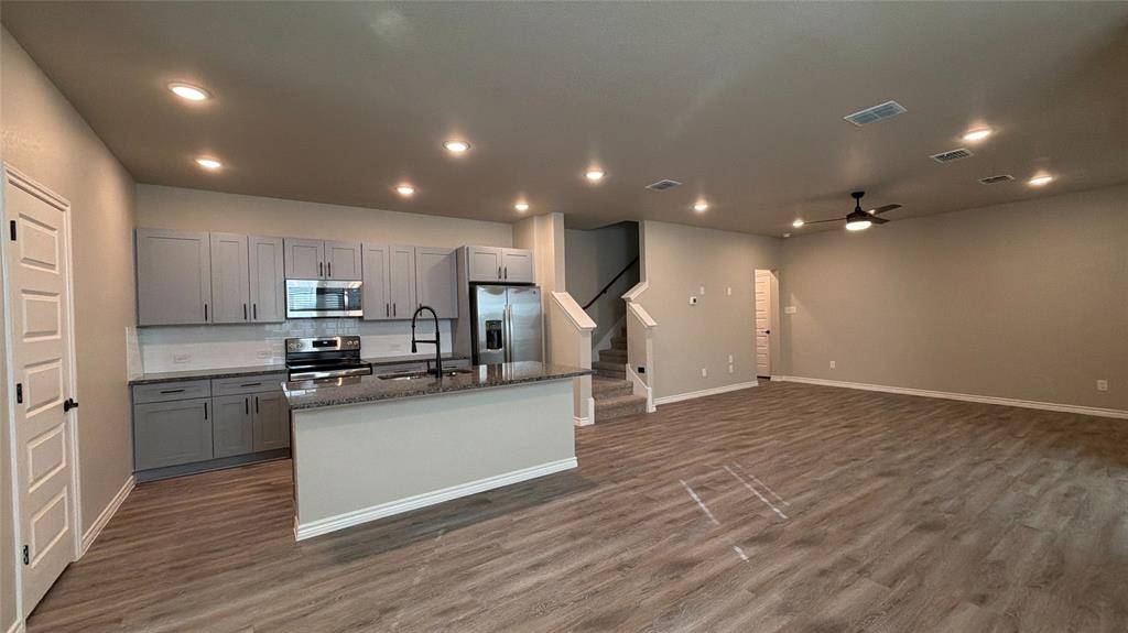 Argyle, TX 76226,725 Vine Street #118