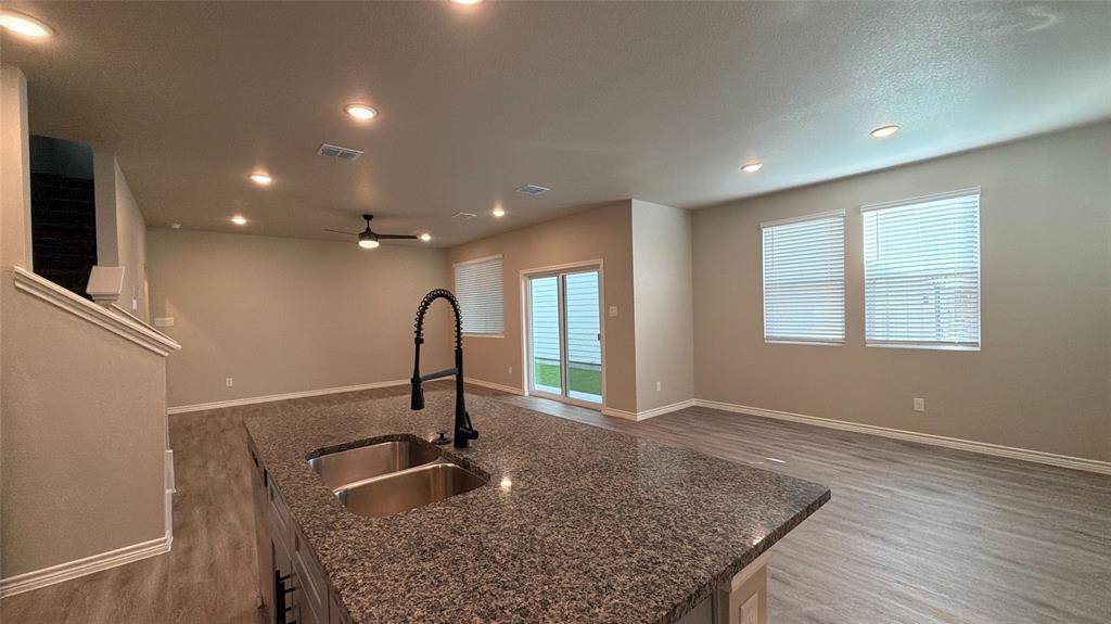 Argyle, TX 76226,725 Vine Street #118