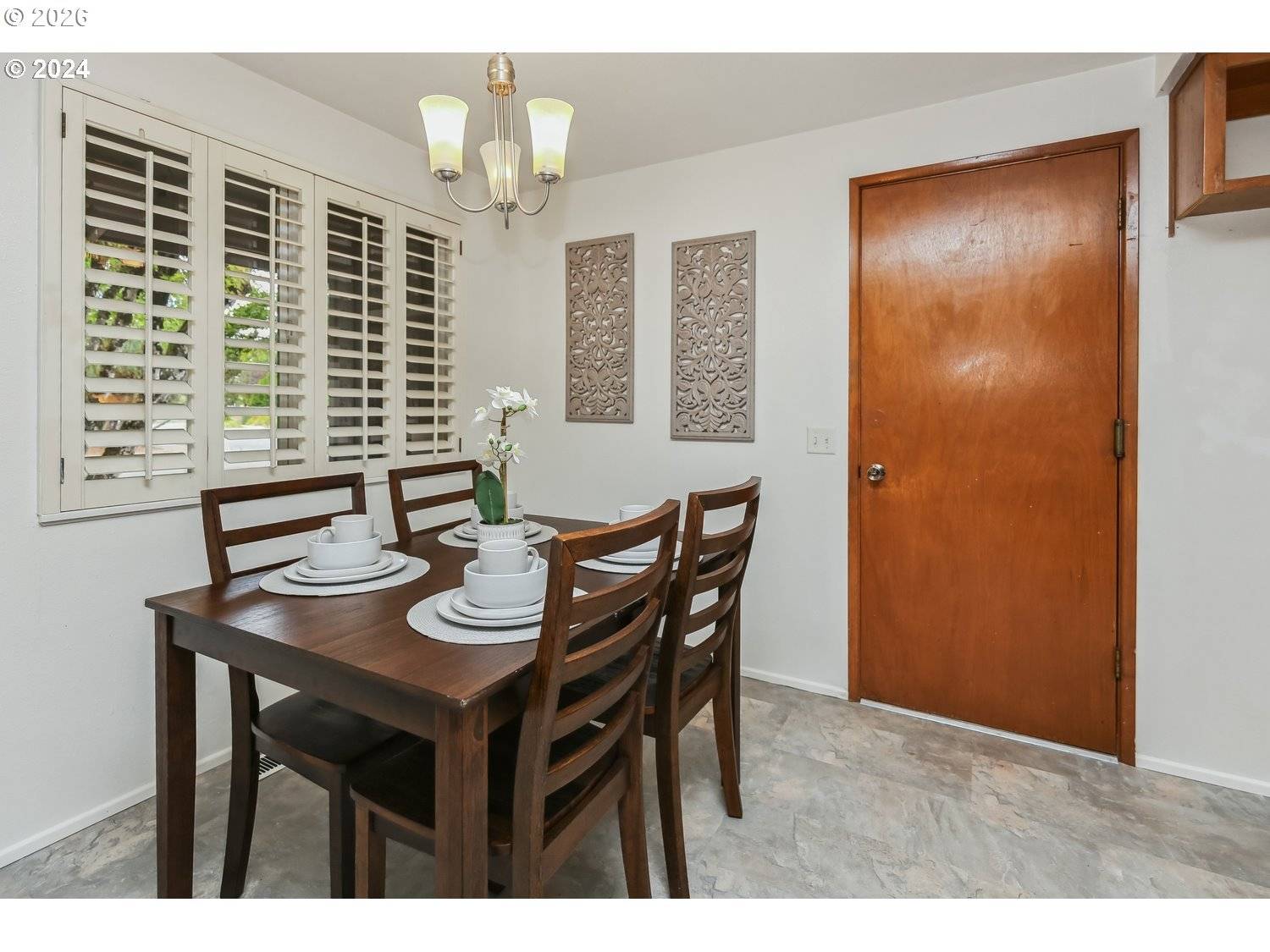 Eugene, OR 97408,2420 WILLONA DR