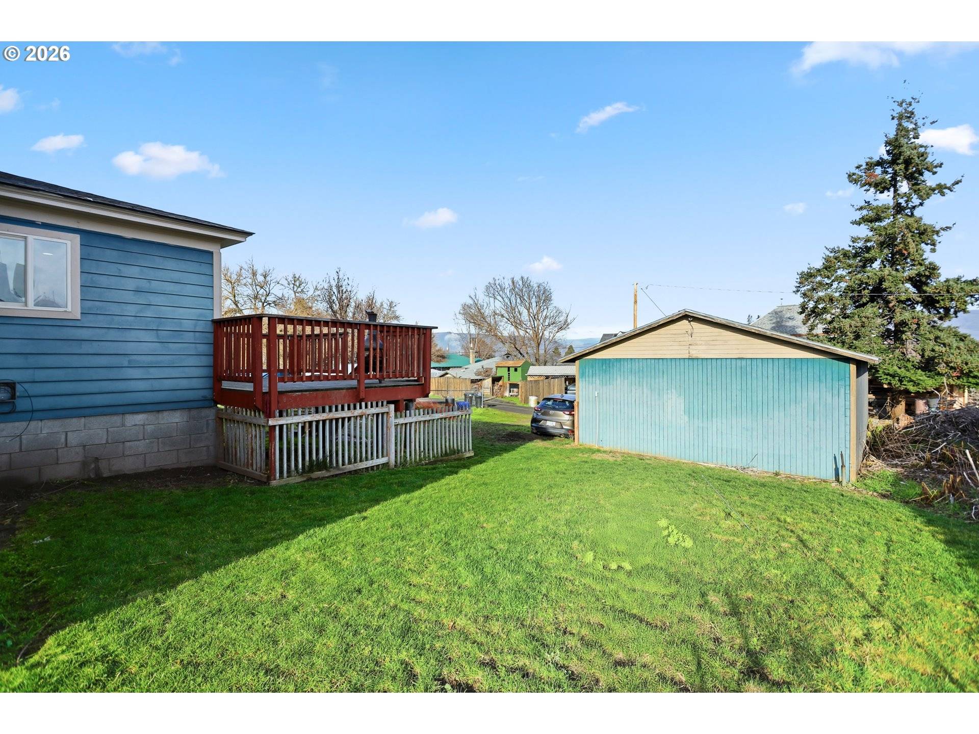 The Dalles, OR 97058,1211 E 10TH ST