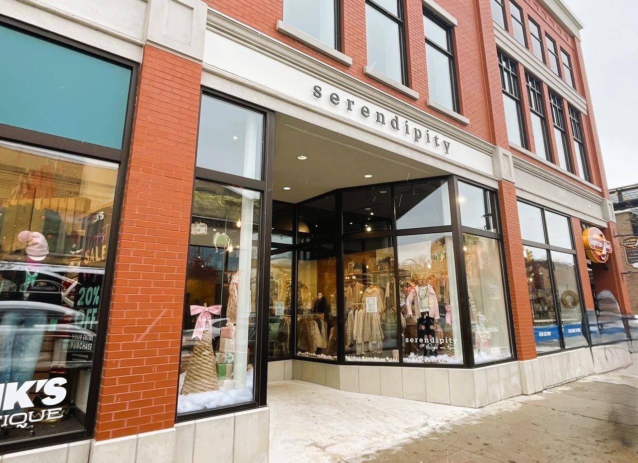 Traverse City, MI 49684,204 E Front ST