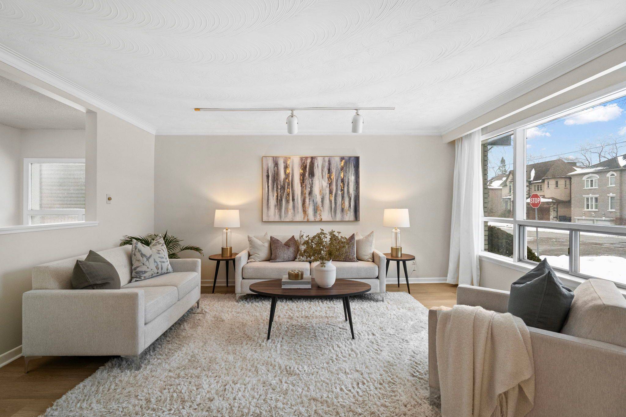 Toronto C14, ON M2N 3Z4,322 Parkview AVE