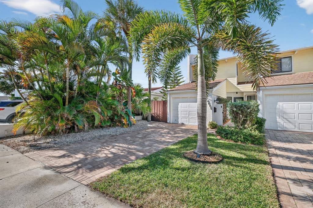 Lauderdale By The Sea, FL 33308,4465 Poinciana St #4465