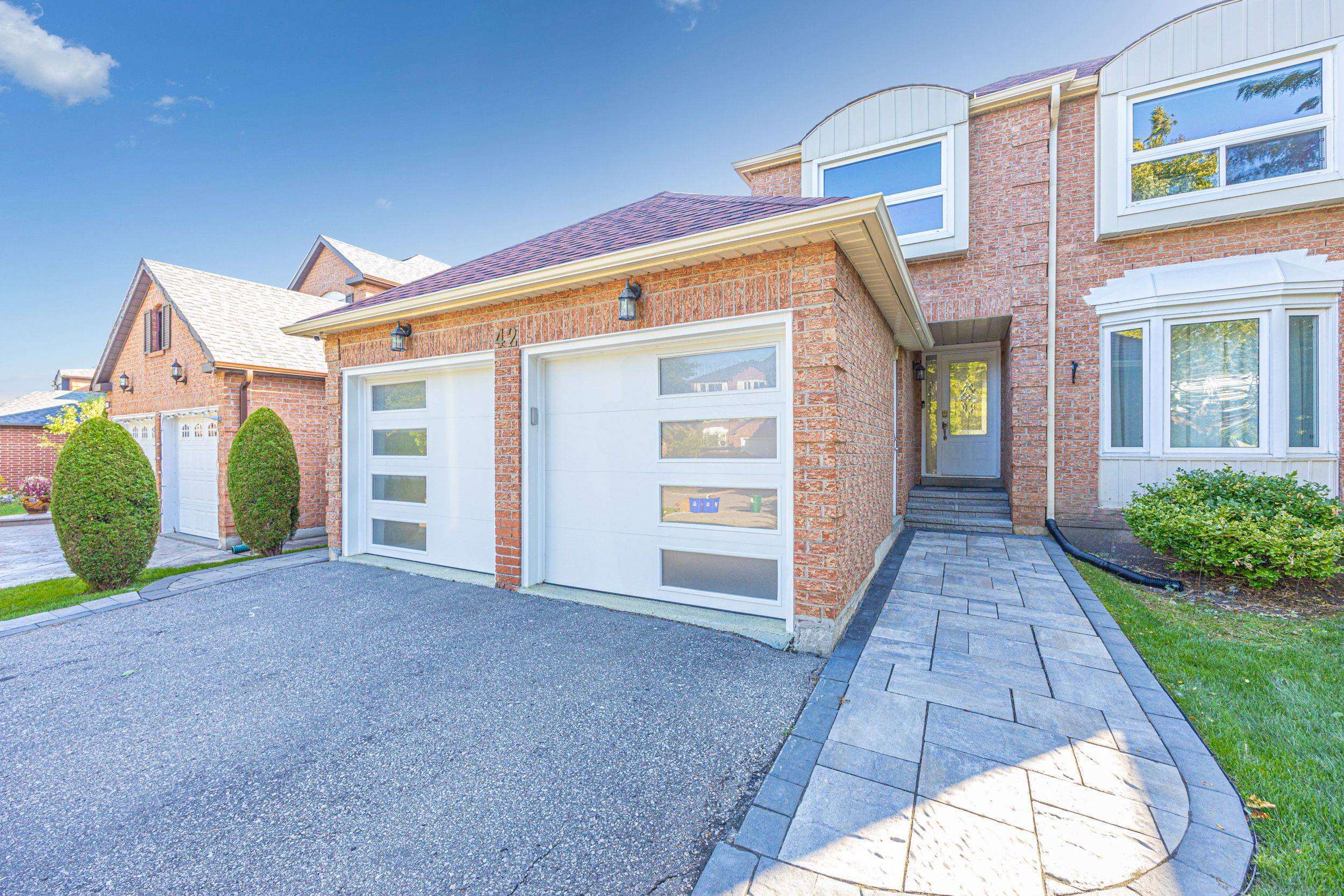 Markham, ON L3T 6Z6,42 Stacey CRES