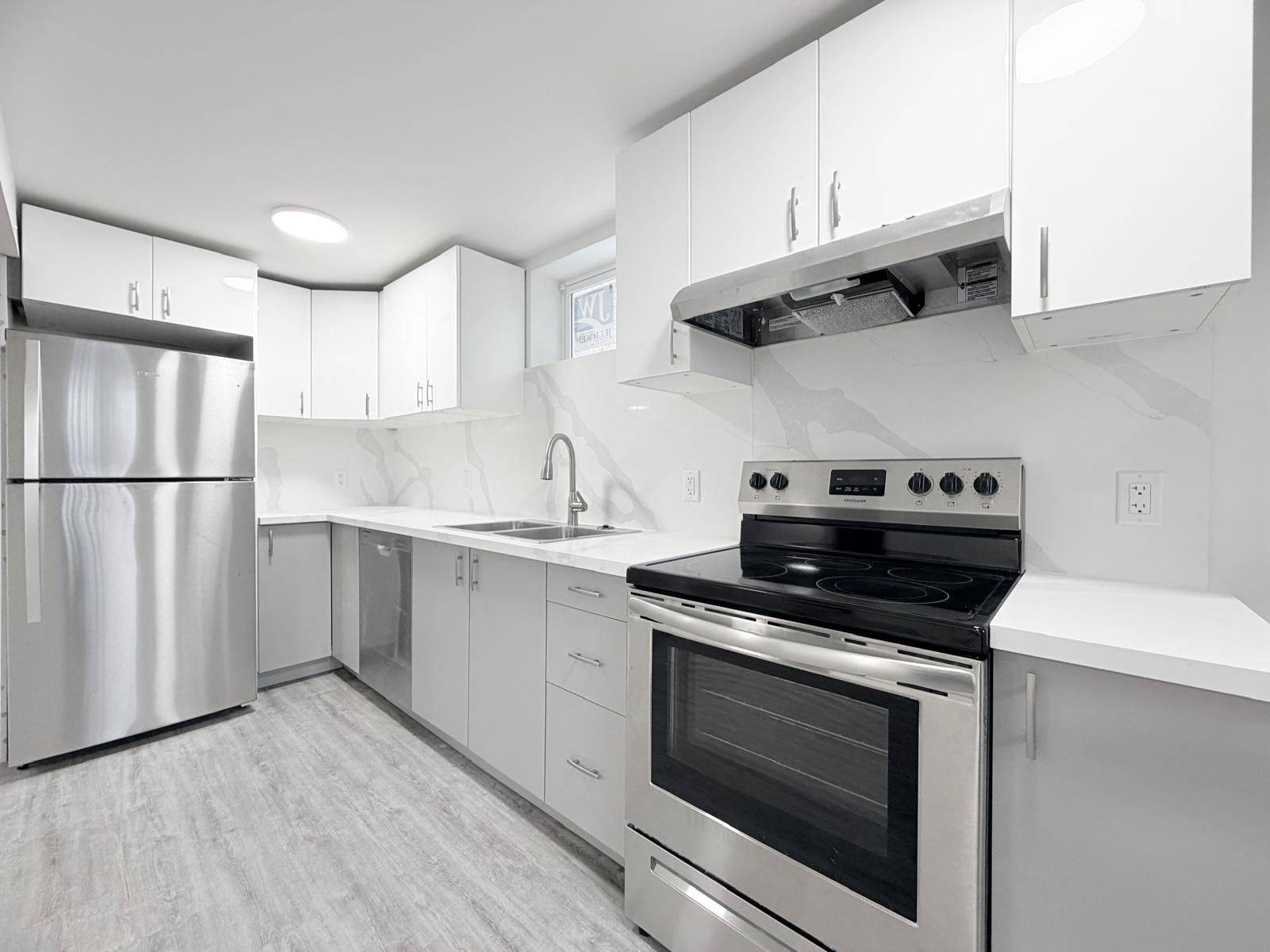 Barrie, ON L4N 0W8,59 Jagges DR #Lower