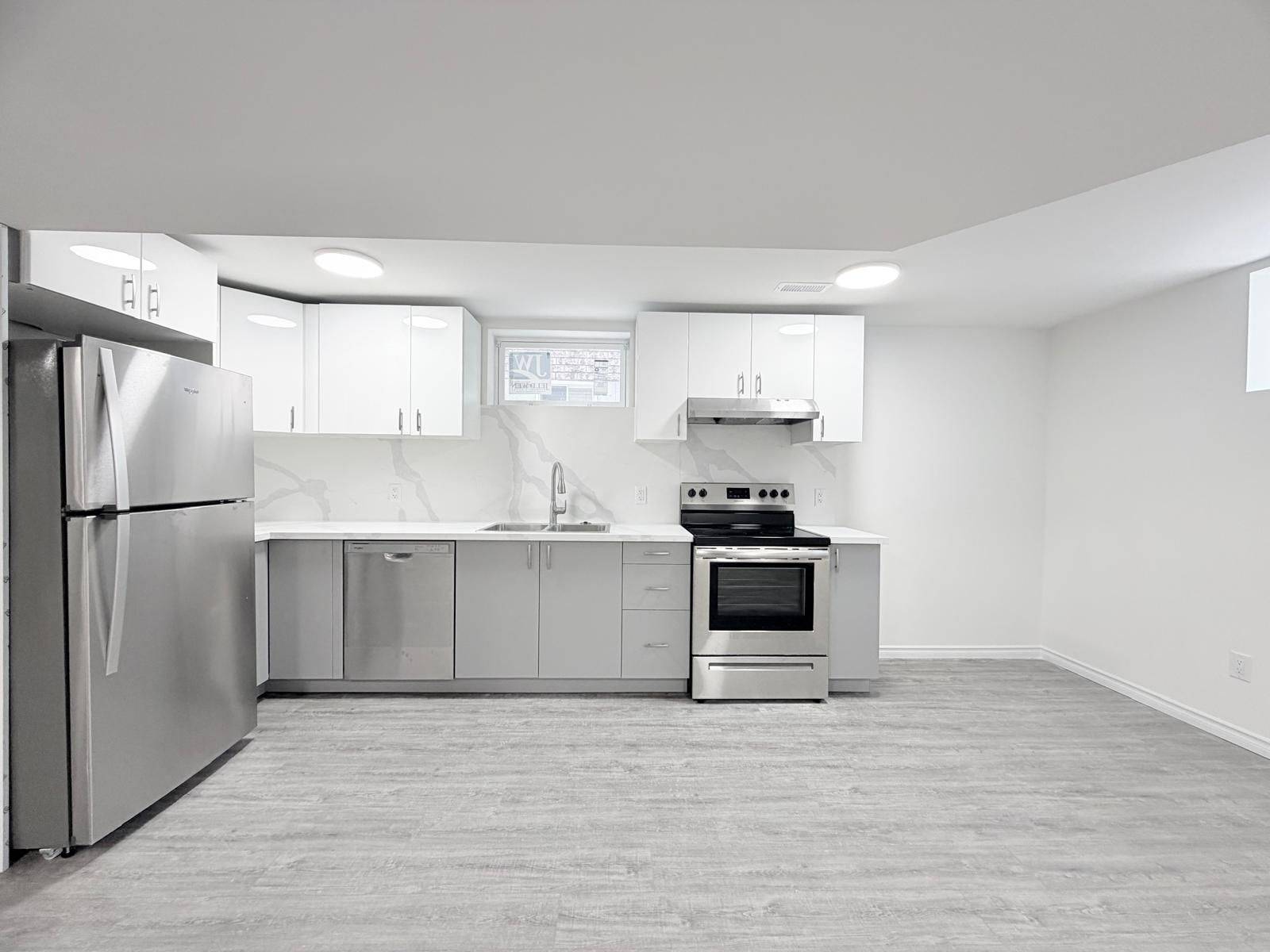 Barrie, ON L4N 0W8,59 Jagges DR #Lower