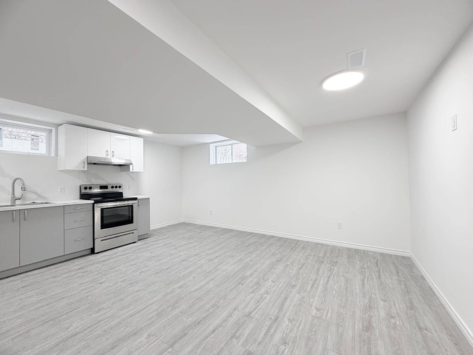 Barrie, ON L4N 0W8,59 Jagges DR #Lower