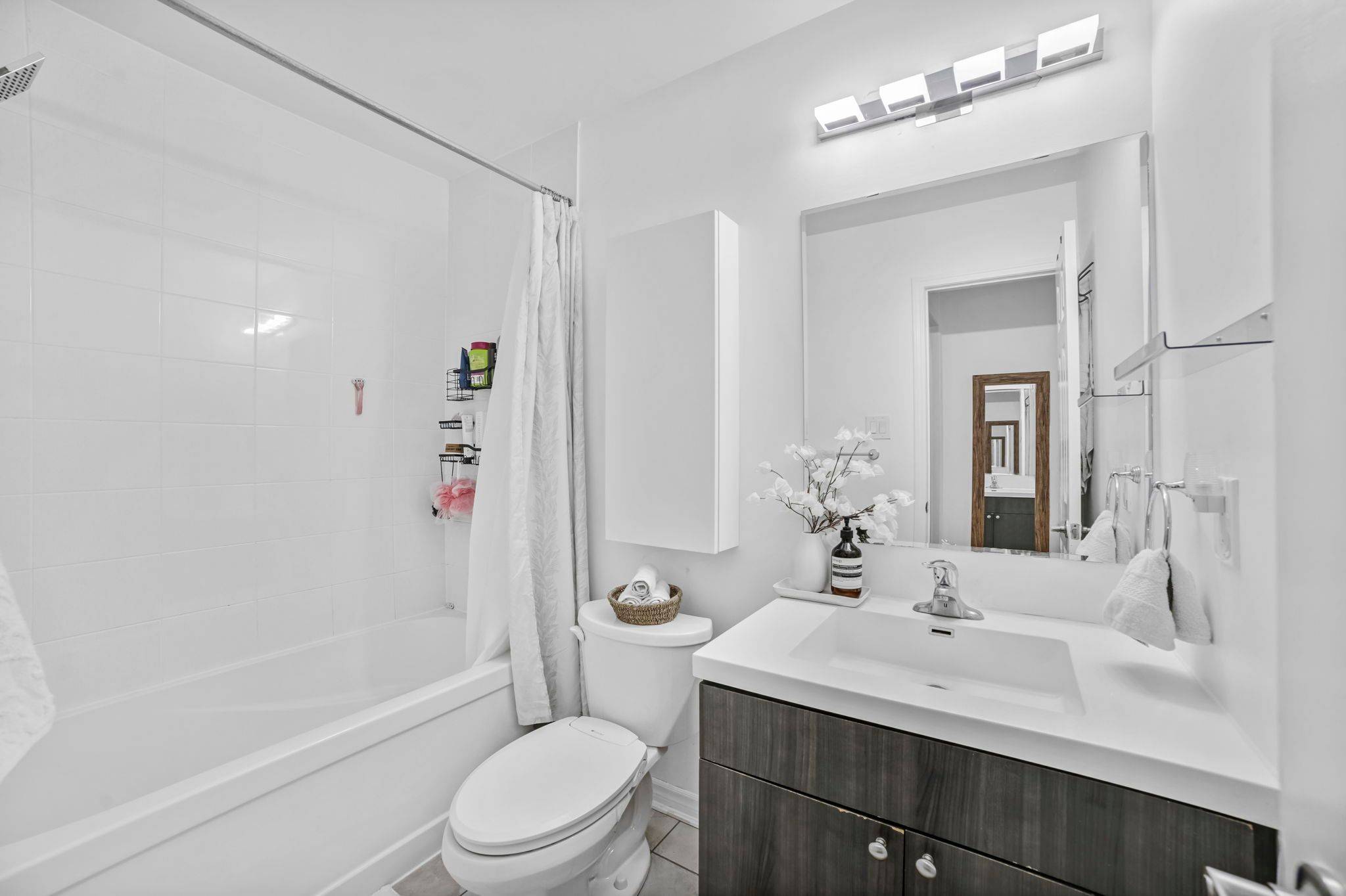 Milton, ON L9E 0A1,266 Casson PT