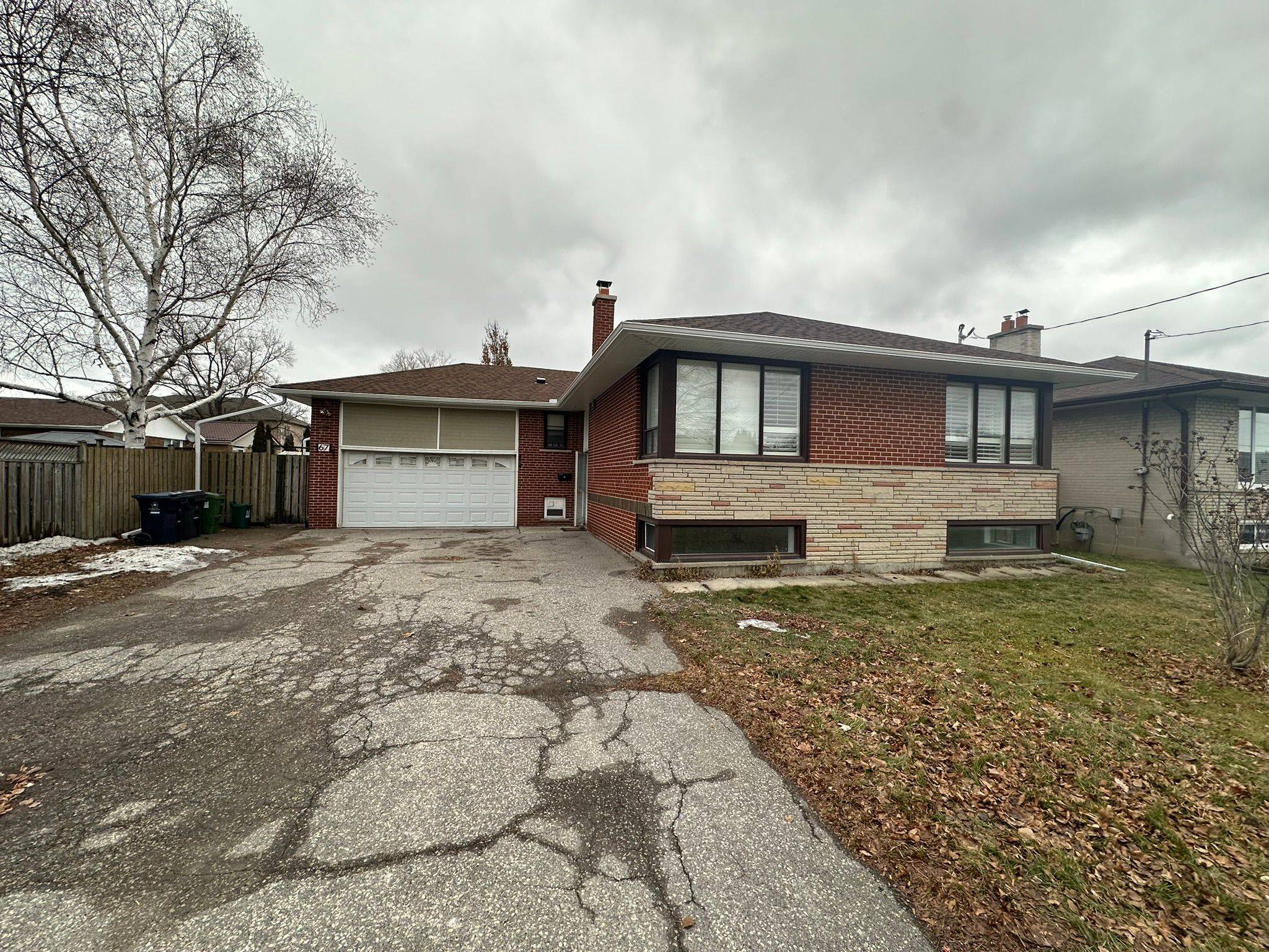 Toronto W09, ON M9R 3E7,67 York RD #Bsmt