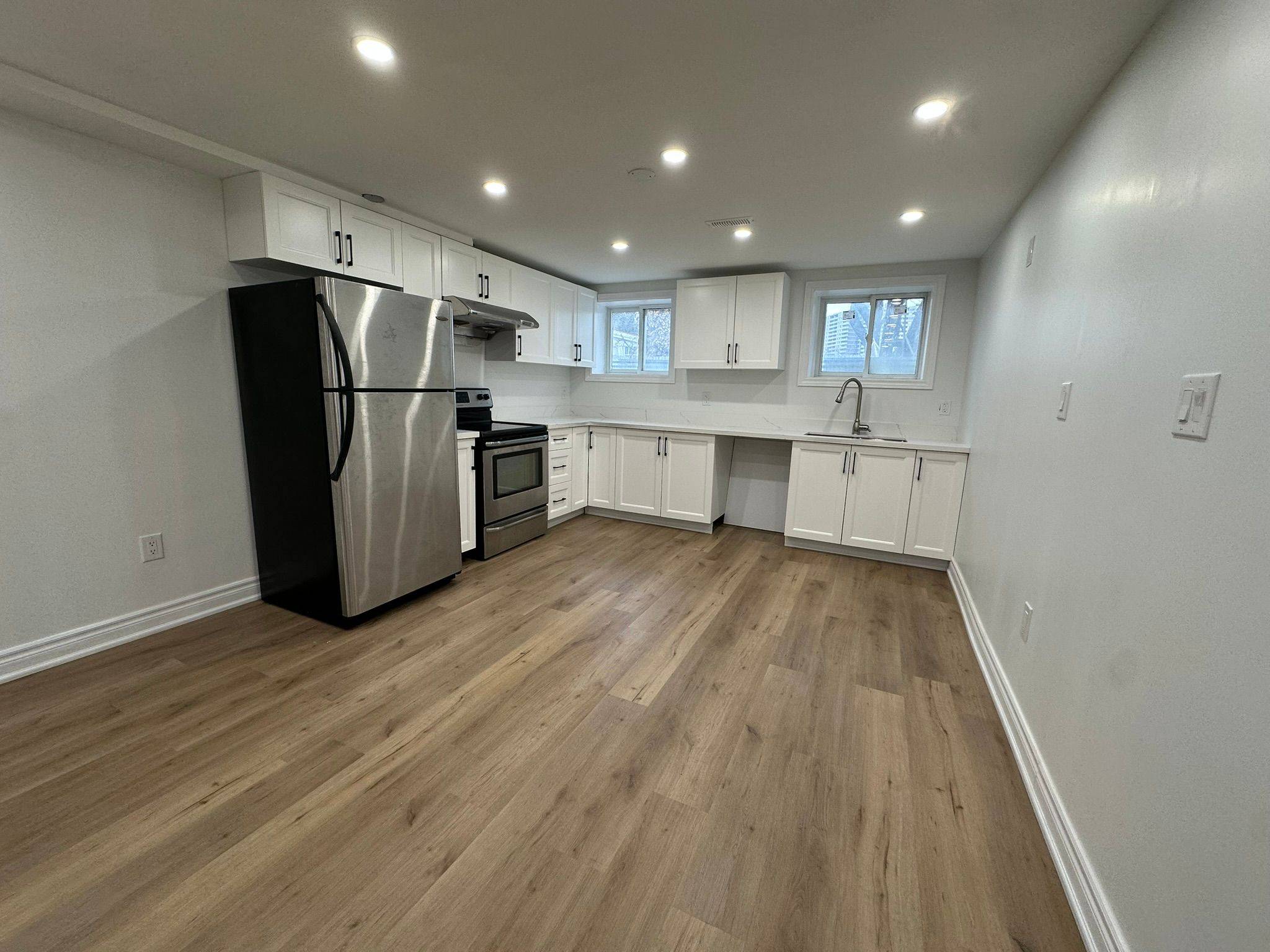 Toronto W09, ON M9R 3E7,67 York RD #Bsmt