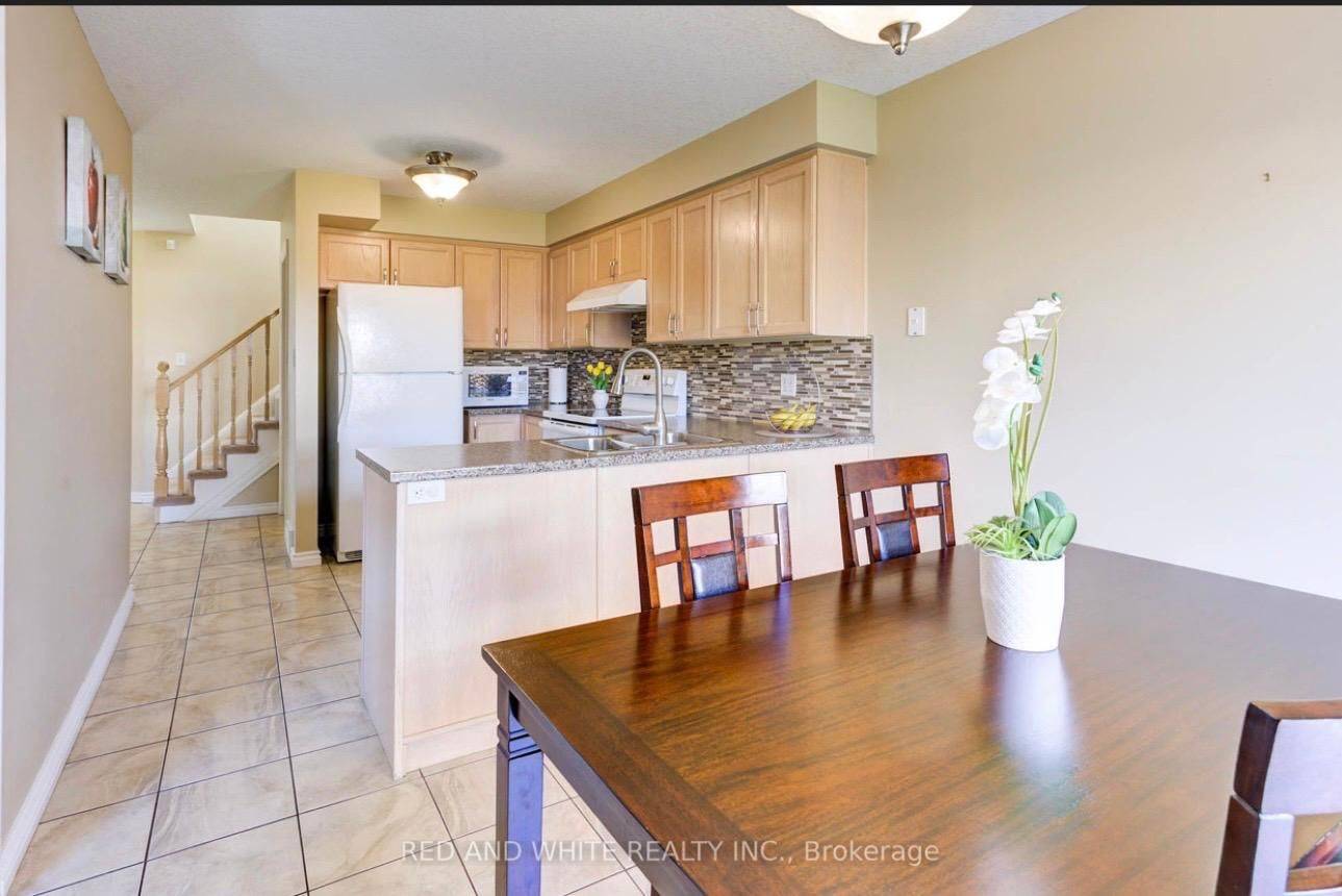 Cambridge, ON N1P 1E3,12 Haskell RD