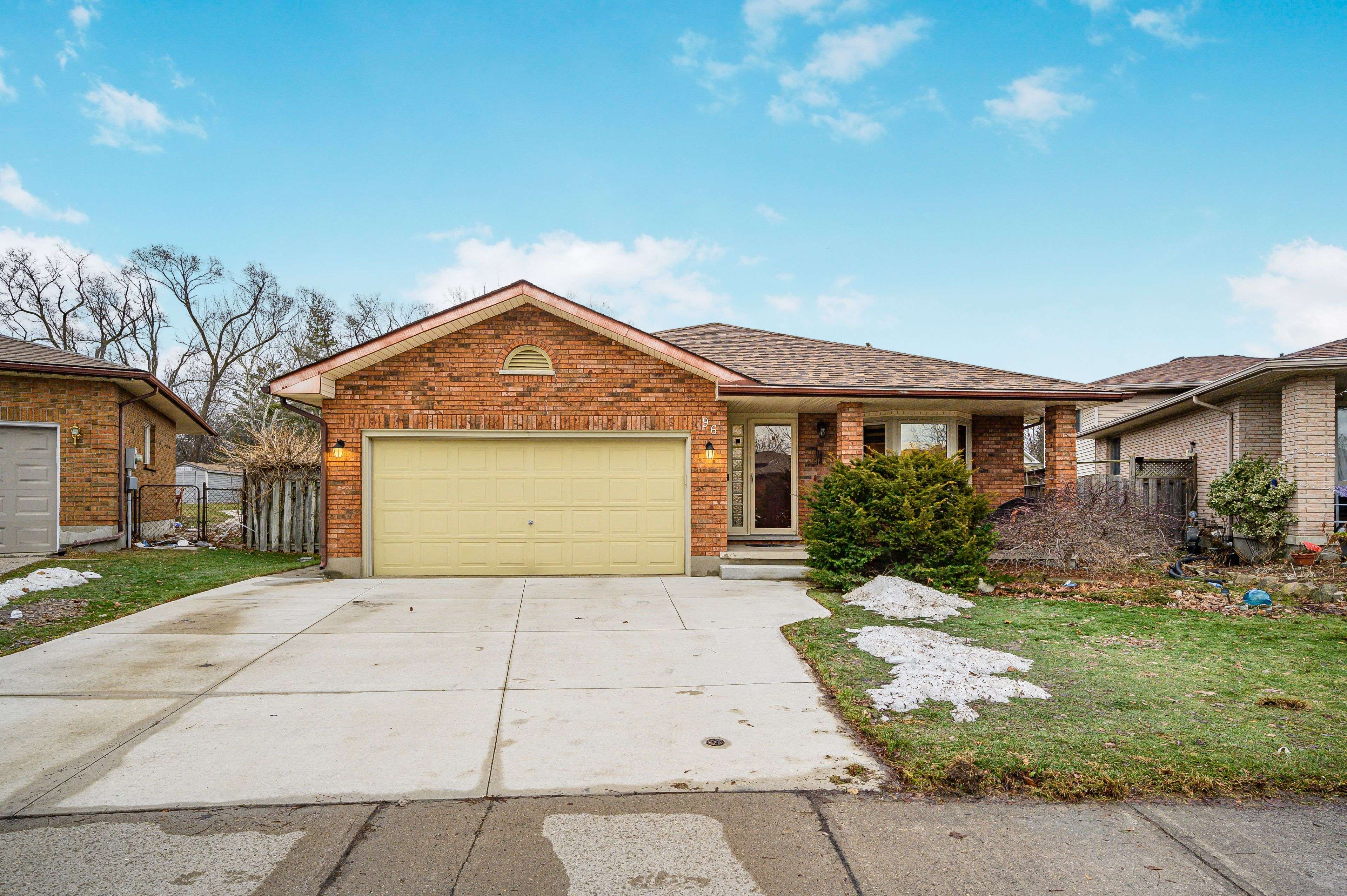 London South, ON N6C 5P5,96 Golfdale CRES