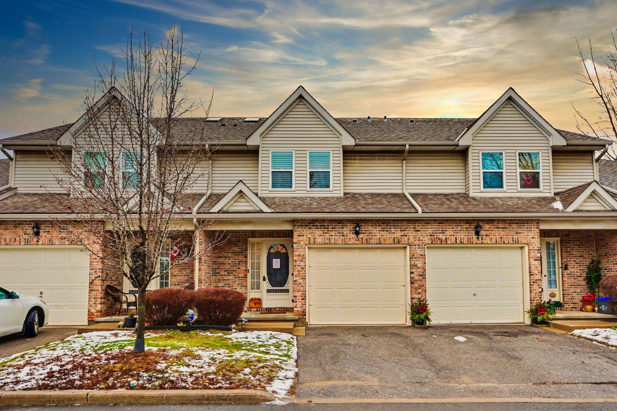 Niagara Falls, ON L2E 6E4,5070 DRUMMOND RD #3