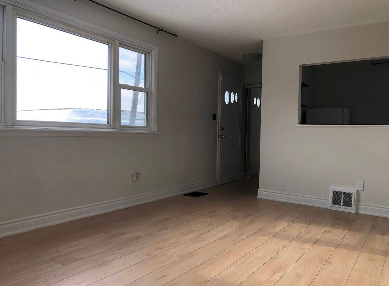 Hamilton, ON L8H 1M3,25 Hayes AVE