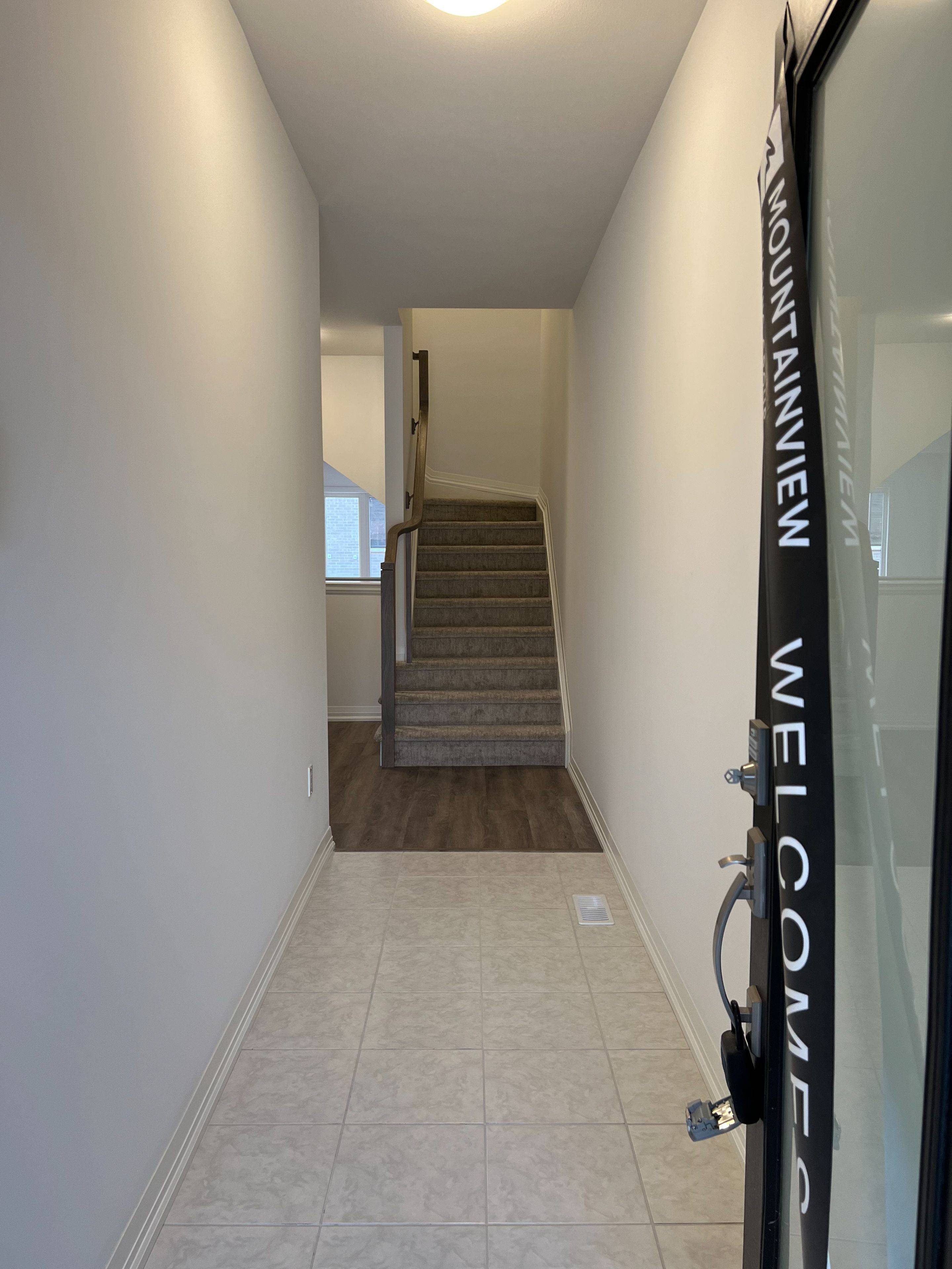 Niagara Falls, ON L2E 6A8,4552 Portage RD #56