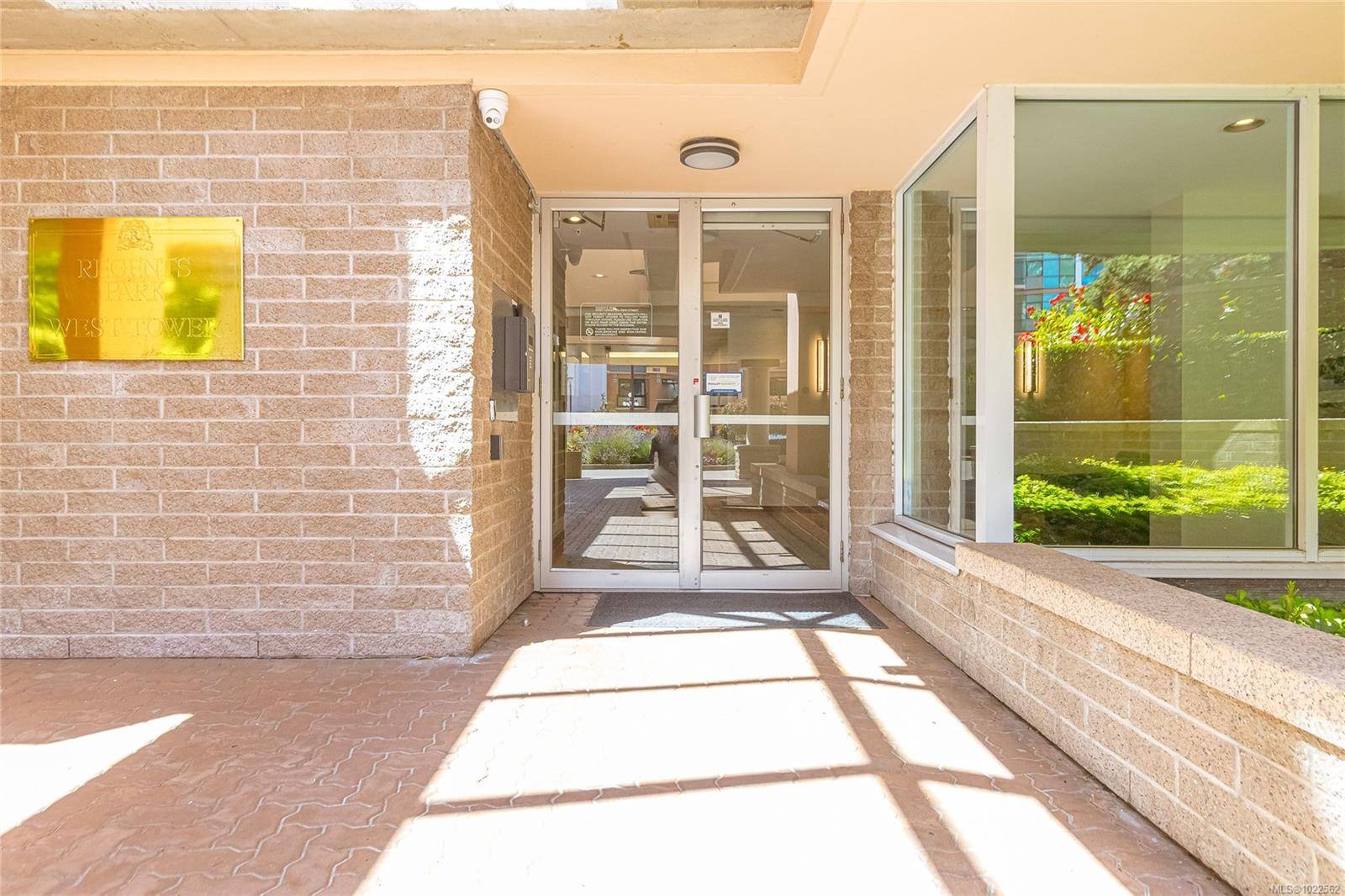 Victoria, BC V8V 4Y3,1010 View St #502