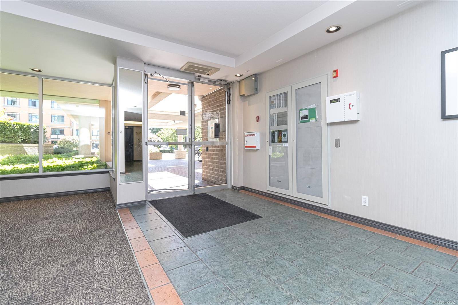 Victoria, BC V8V 4Y3,1010 View St #502