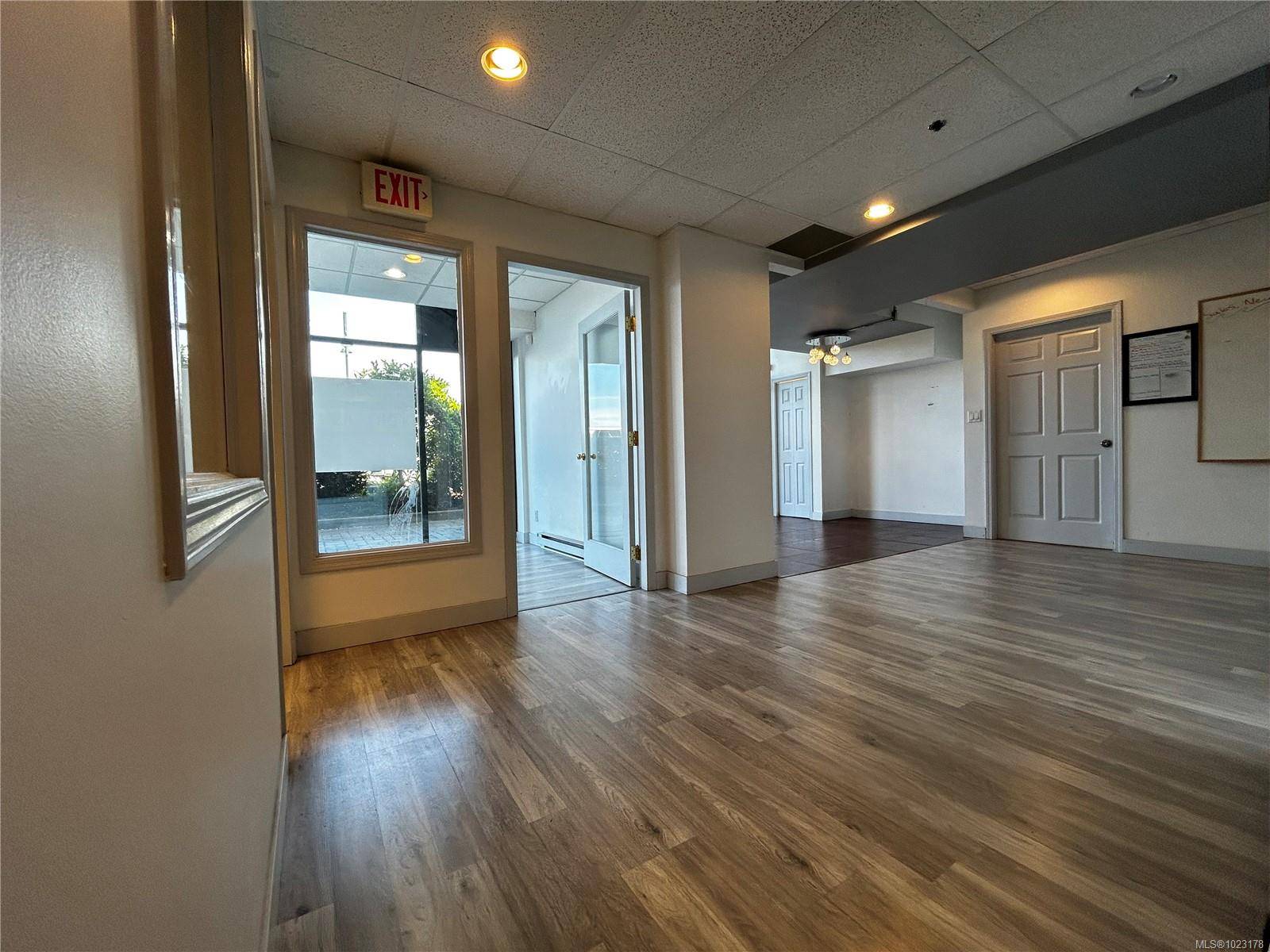 Victoria, BC V8V 5A6,19 Dallas Rd #102