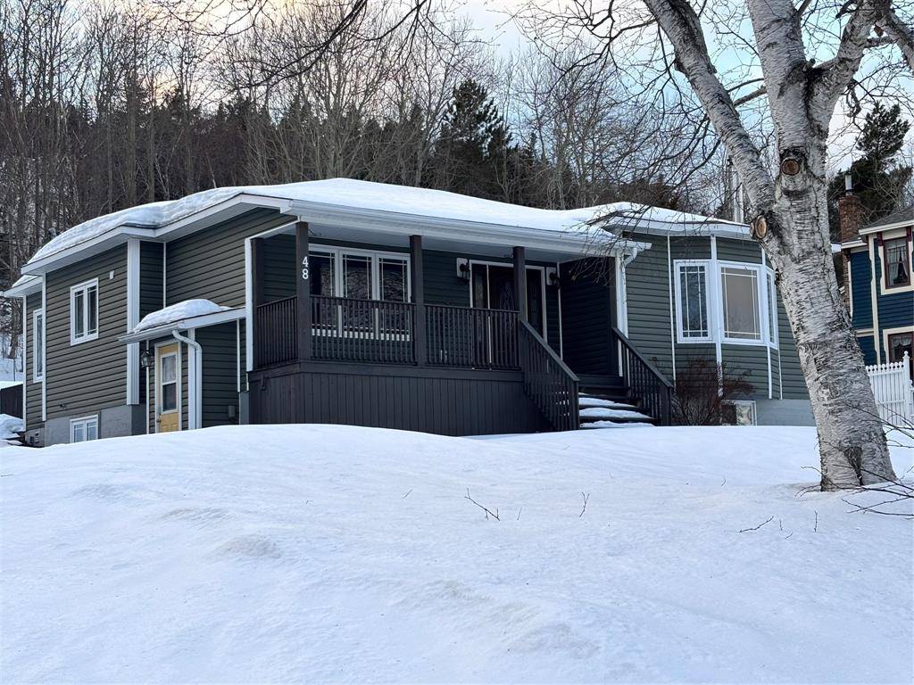 Clarenville, NL A5A1N3,48 MEMORIAL Drive