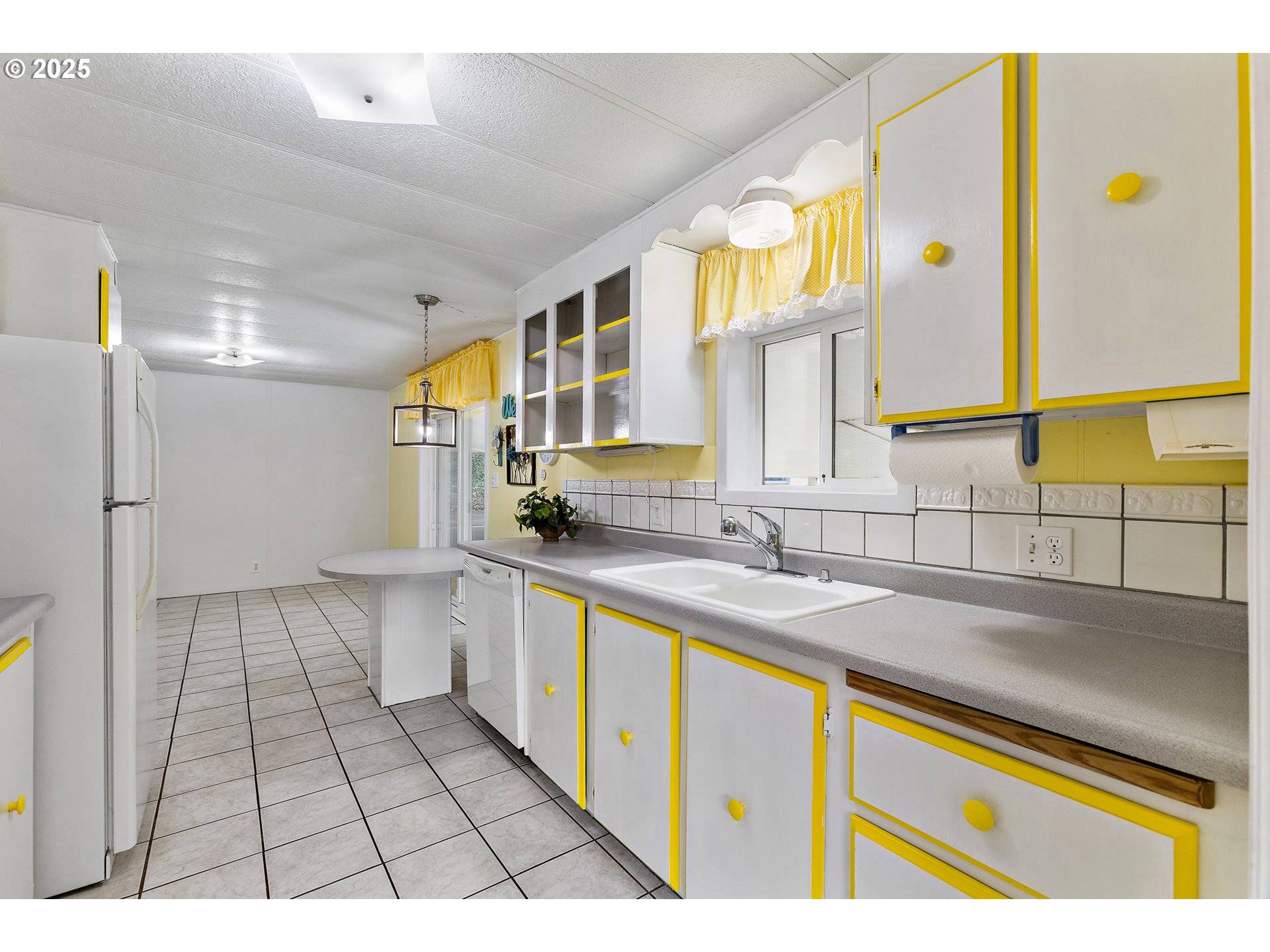 Salem, OR 97306,1782 COLE RD S