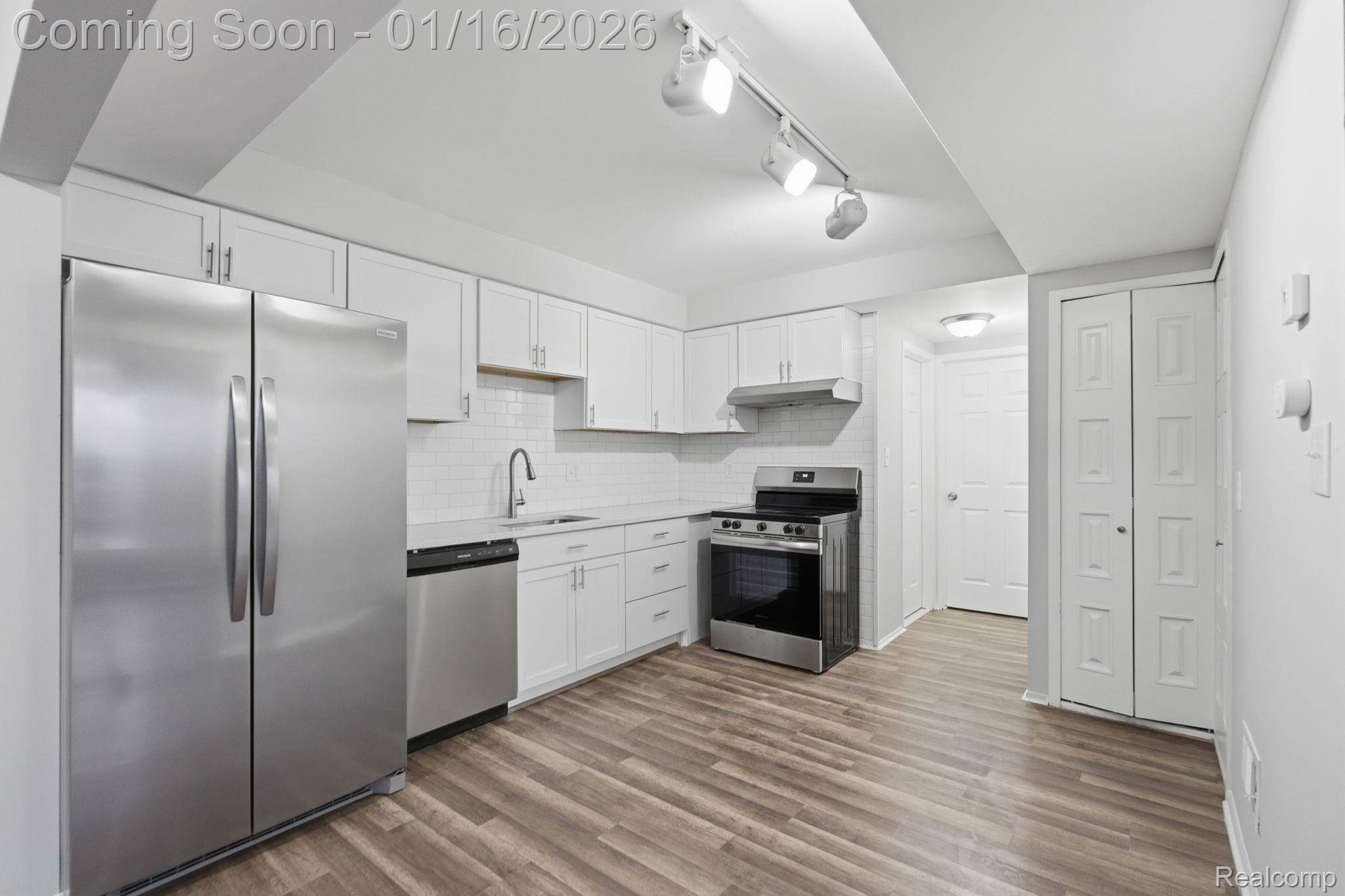 Warren, MI 48093,8710 Community BLVD