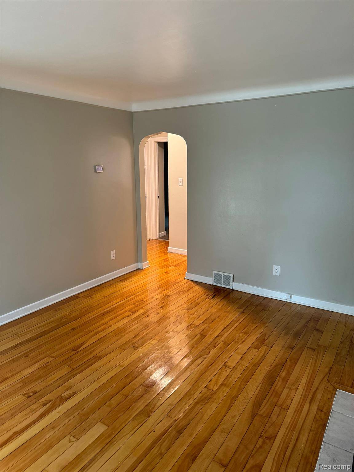 Detroit, MI 48224,5521 CADIEUX RD