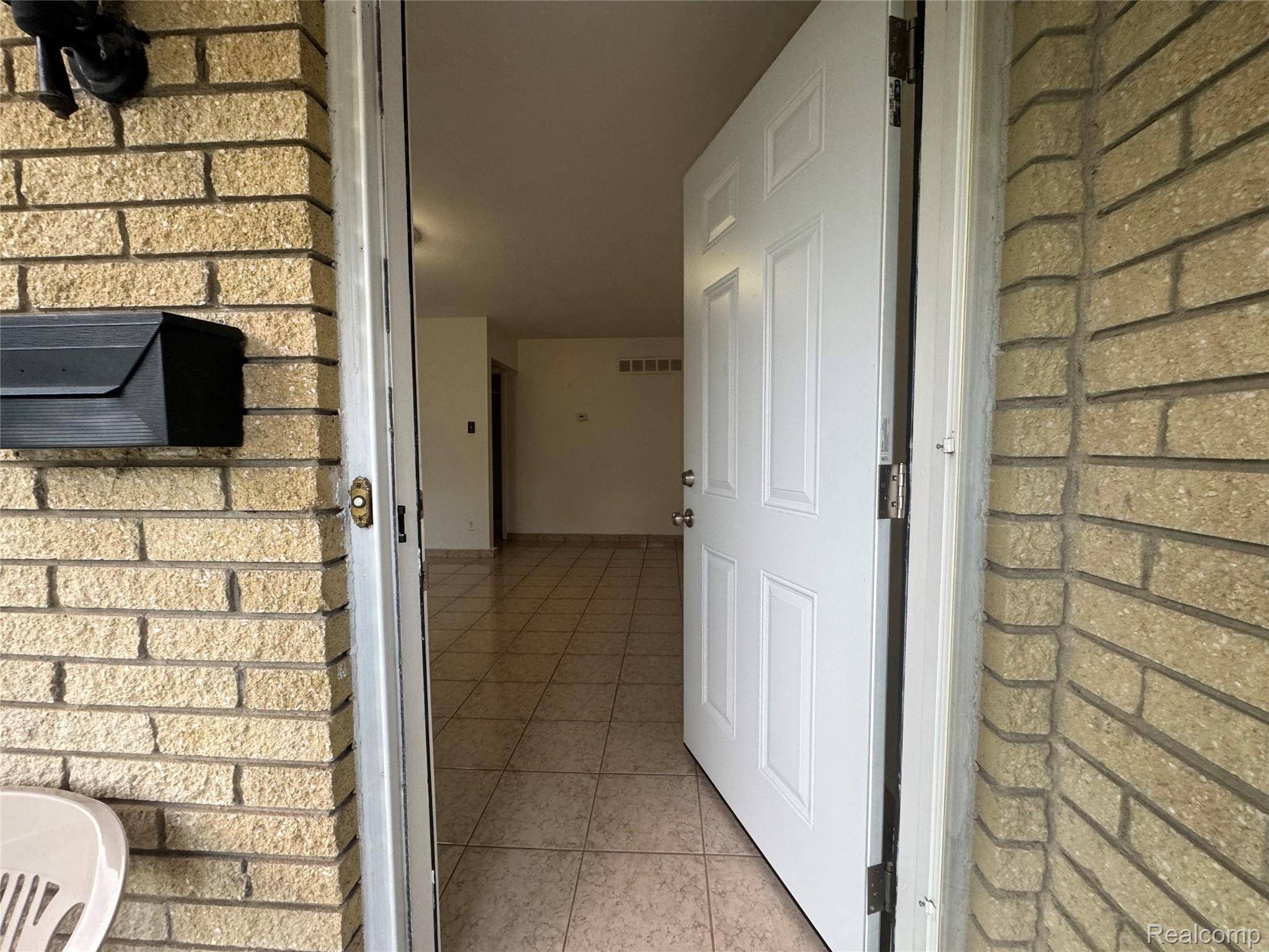 Sterling Heights, MI 48312,35055 Eden Park DR