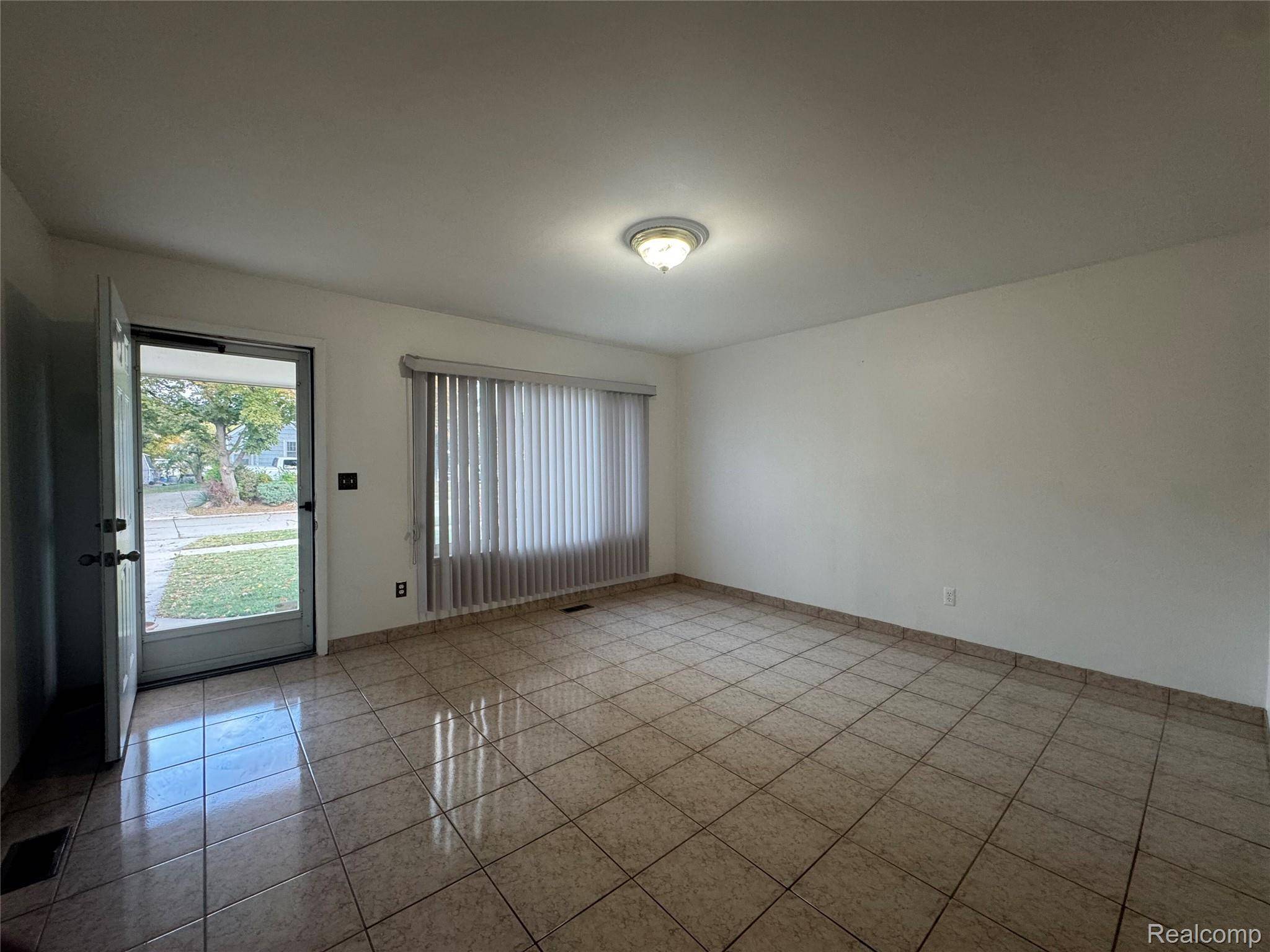 Sterling Heights, MI 48312,35055 Eden Park DR