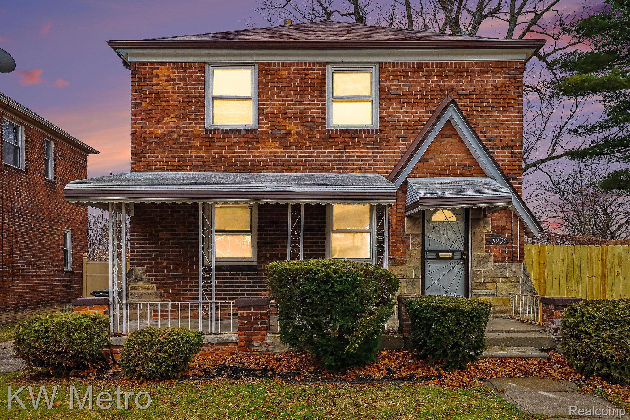 Detroit, MI 48213,5959 Newport ST