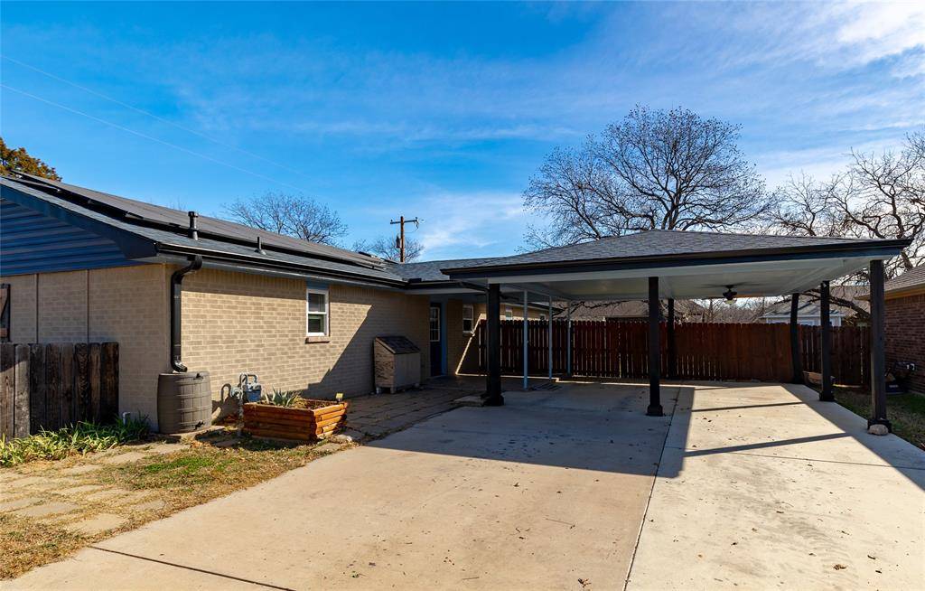 Alvord, TX 76225,302 E Washington Street