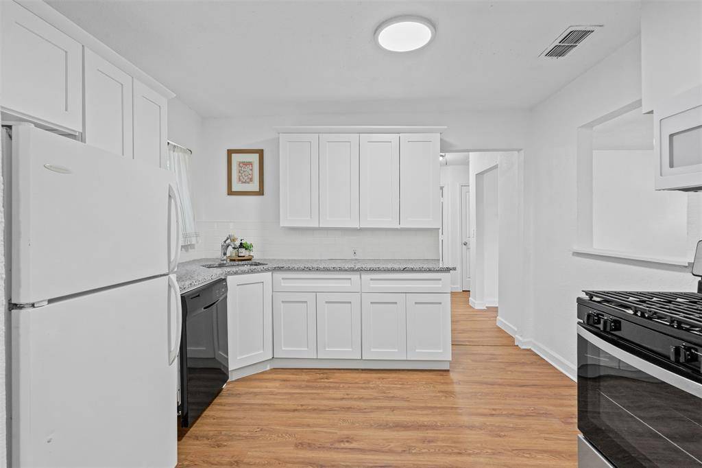 Fort Worth, TX 76107,4216 Valentine Street