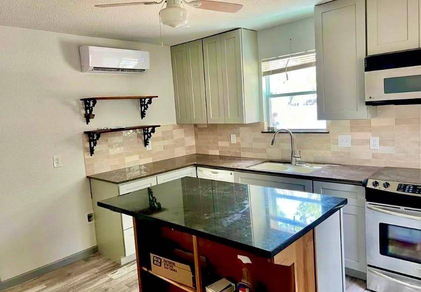 Fort Worth, TX 76164,1720 Grand Avenue