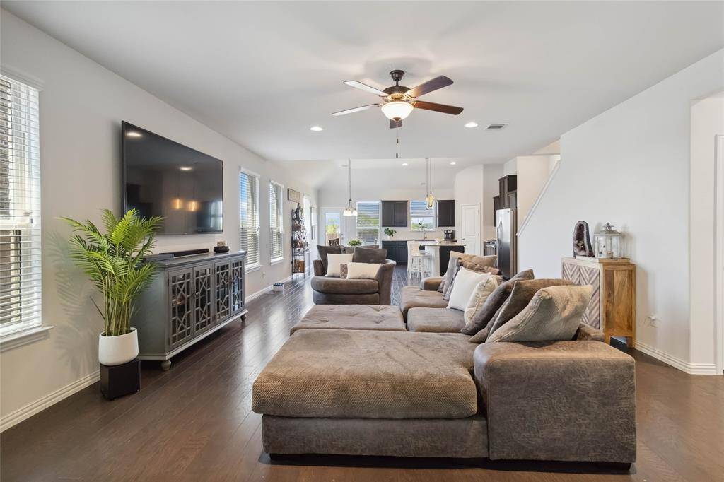 Garland, TX 75043,2021 Lake Front Trail