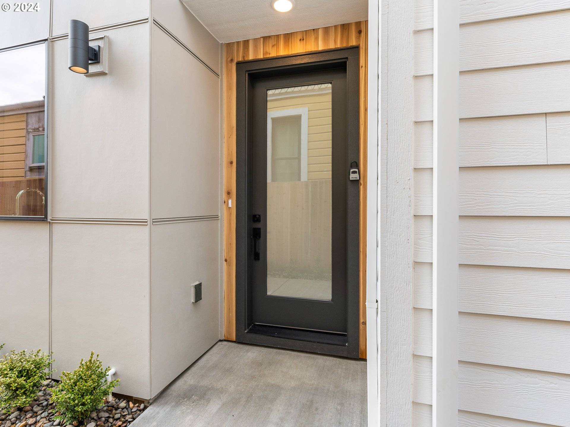 Portland, OR 97214,2234 SE ANKENY ST #3