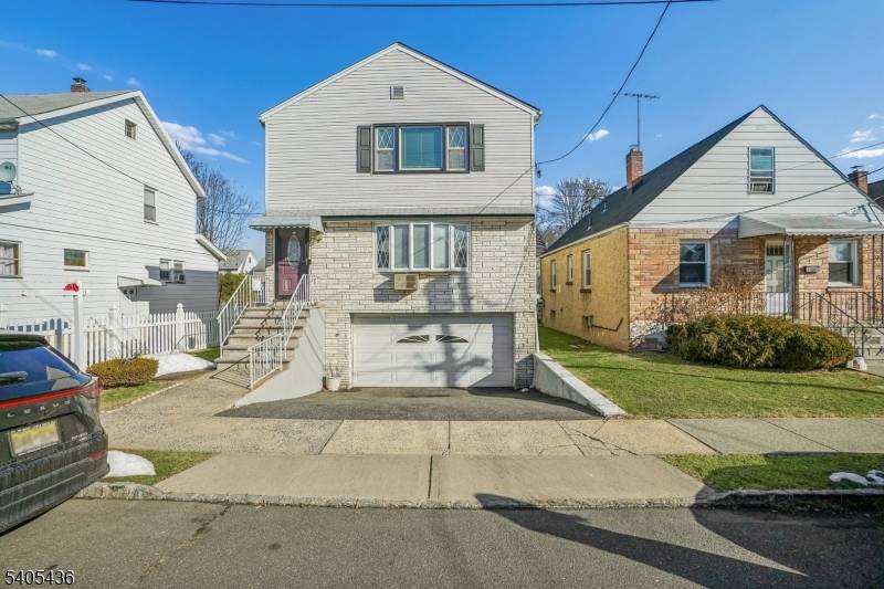 Bloomfield Twp., NJ 07003,36 Fritz St