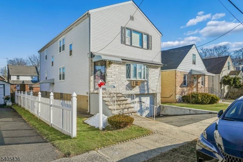 Bloomfield Twp., NJ 07003,36 Fritz St